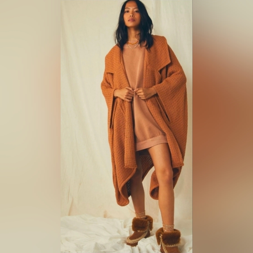 Free People X Mile High Oversized Waffle Knit Poncho Bronze Sz One Size NIP$209